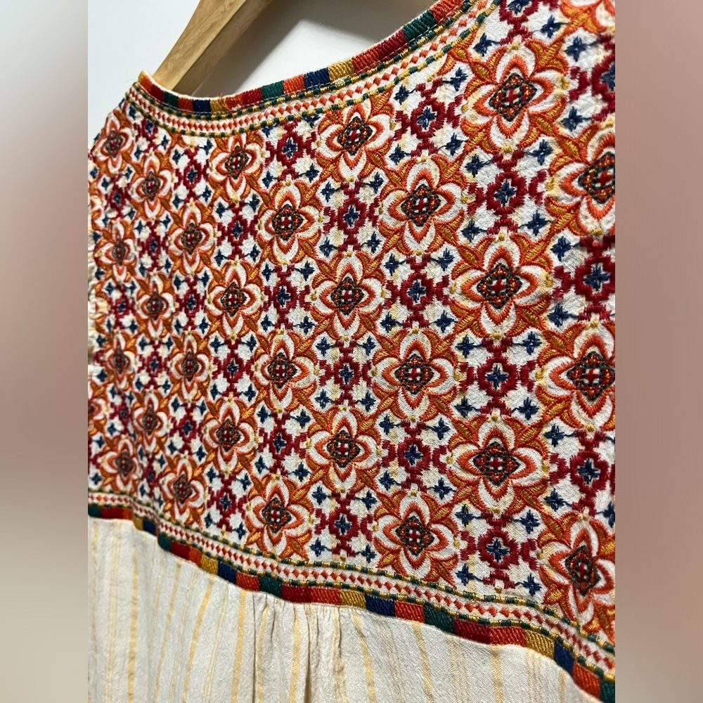 Savanna Jane Embroidered Geometric Tank Top Women’s Size Small - Picture 6 of 6